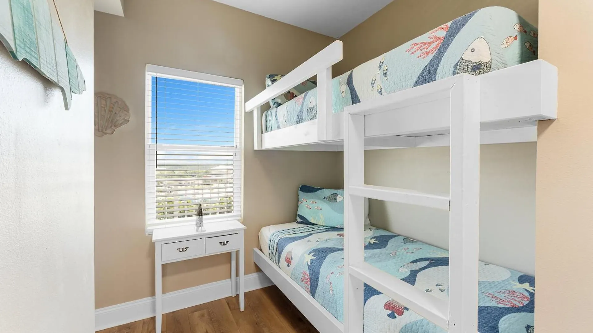 Laketown Wharf #1211 By Nautical Properties Vacation Rentals Panama City Beach United States